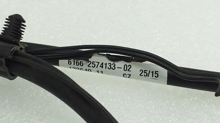 Mini One Cooper F56 F55 (2012 - 2022) 2574133 Шланг (шланги) оконной жидкости лобового стекла — фото 2