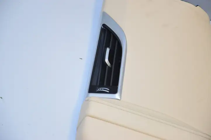 BMW 7 G11 G12 (2015 - 2022) 7355332 Нижняя обшивка стойки B — фото 7