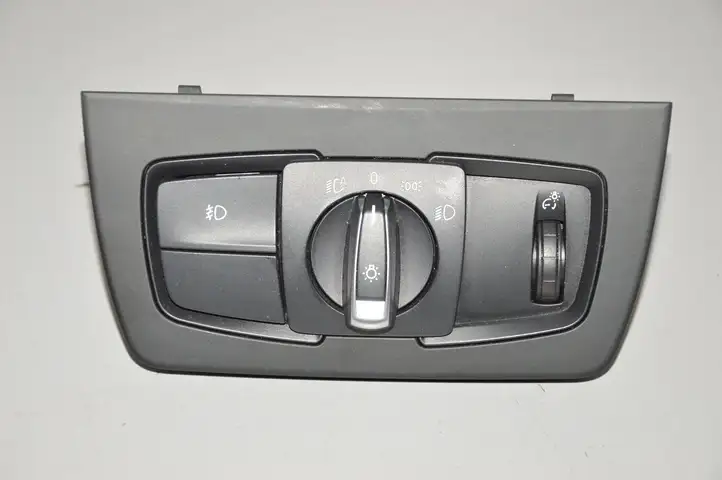 BMW 3 F30 F35 F31 (2012 - 2018) 9288027 Включатель фонарей — фото 1