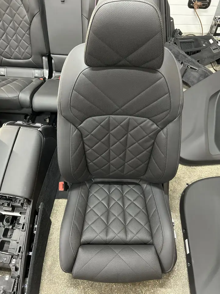 BMW X7 G07 (2018 - ) Комплект отделки дверей — фото 12
