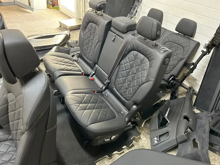 BMW X7 G07 (2018 - ) Комплект отделки дверей — фото 23