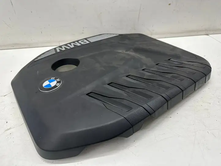 BMW X7 G07 (2018 - ) 8490355 Крышка двигателя декоративная — фото 2