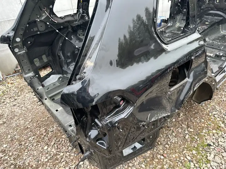 BMW X7 G07 (2018 - ) Задняя часть кузова — фото 3