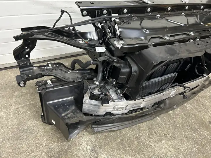 BMW X7 G07 (2018 - ) 985392505 Панель радиаторов двигателя — фото 3
