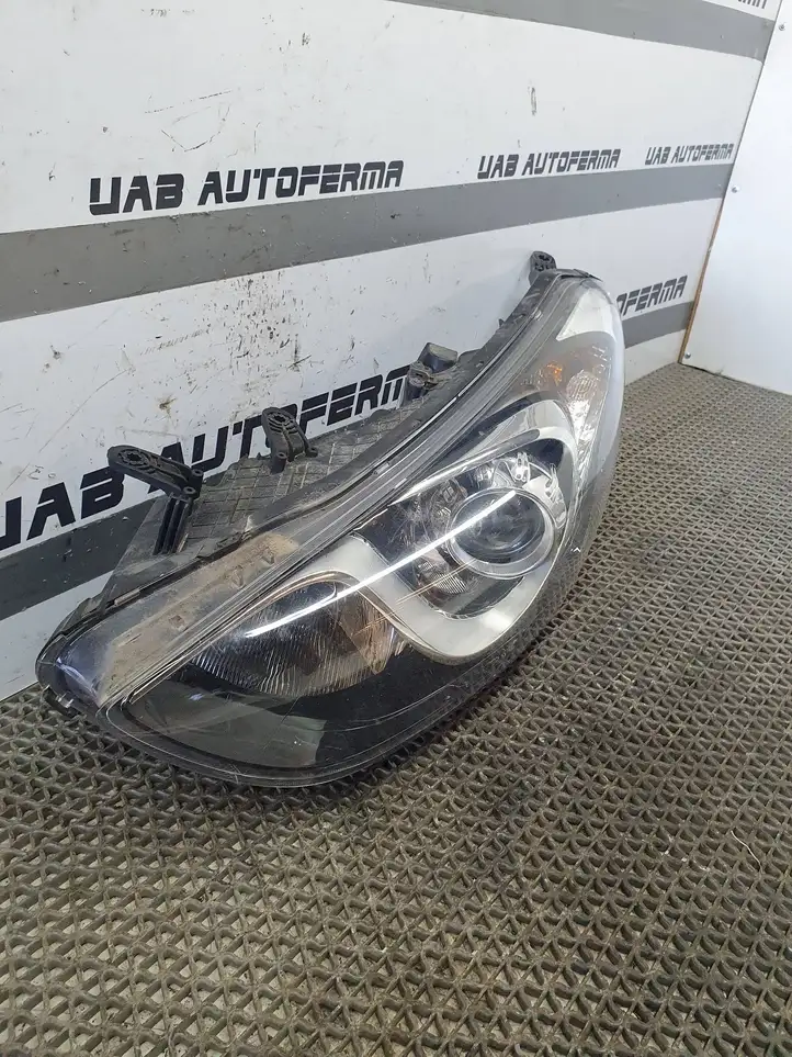 Hyundai i30 (2015 - 2017) 92101A6070 Передняя фара — фото 10