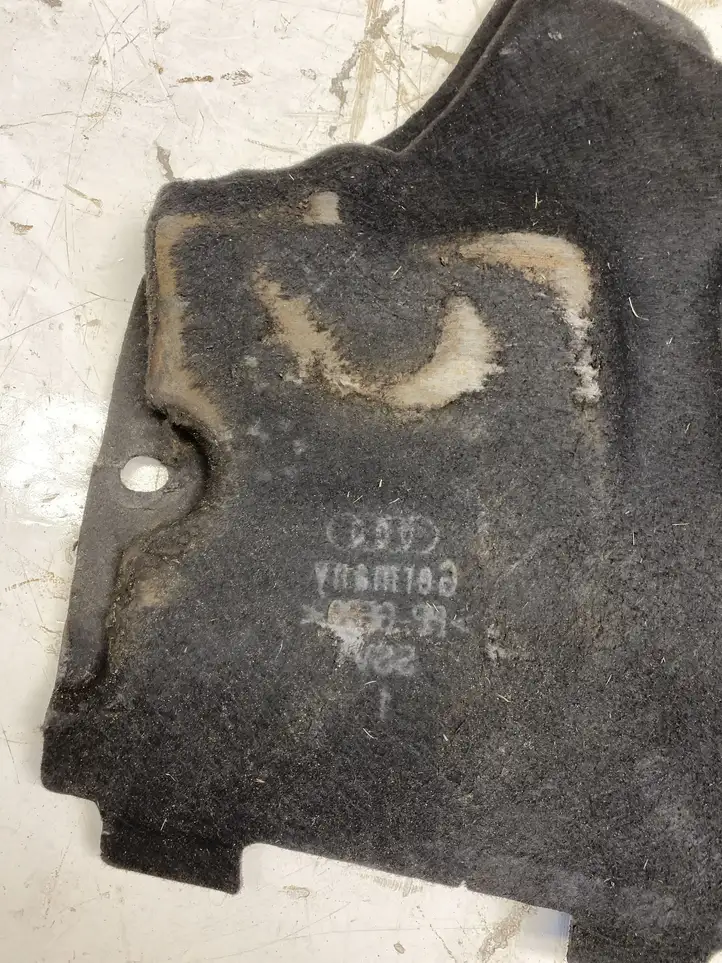 Audi A6 C7 (2011 - 2014) 4G0825201B Защита днища передней части — фото 2