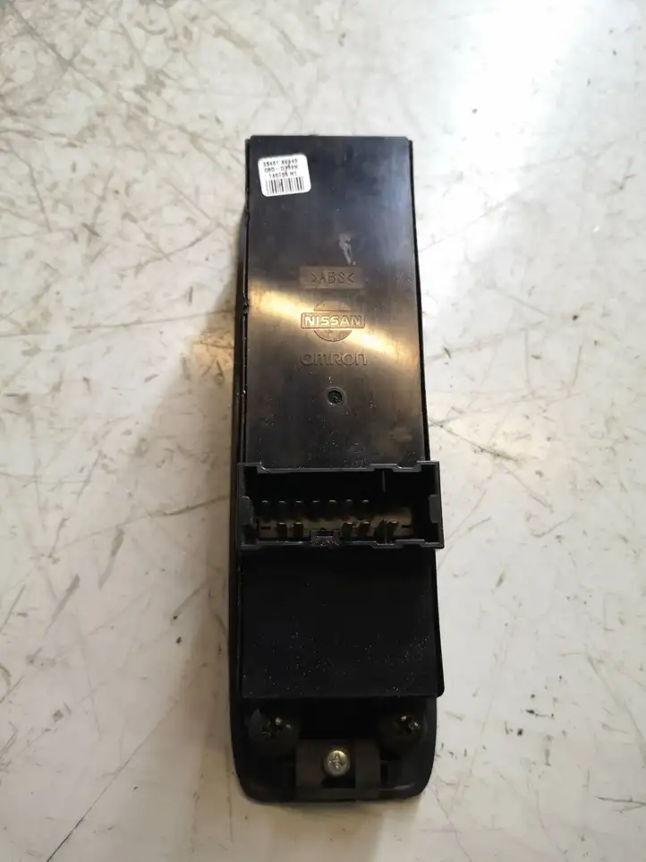 Nissan Primera (2001 - 2008) 25401AV640 Блок кнопок стеклоподъемников — фото 2