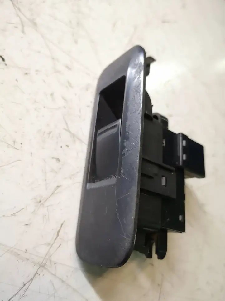 Nissan Primera (2001 - 2008) 80960 Кнопка стеклоподъемников — фото 1