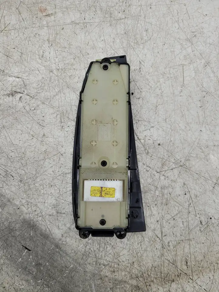 Toyota Avensis T250 (2003 - 2006) 7423205140 Блок кнопок стеклоподъемников — фото 2