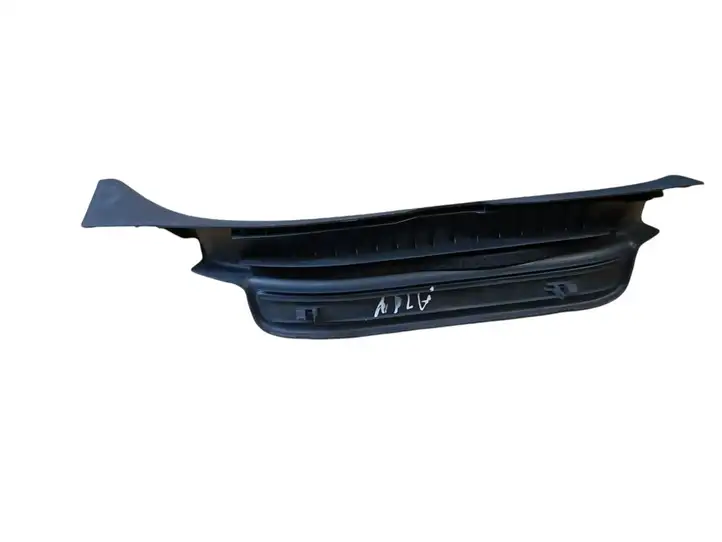 Toyota Avensis T250 (2006 - 2009) 6791805050 Внутренняя отделка заднего порога — фото 2
