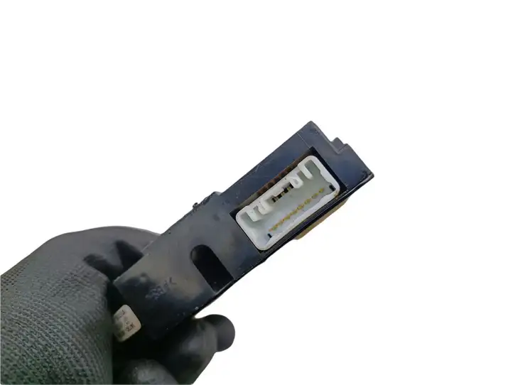 Toyota Avensis T250 (2006 - 2009) 8479005130 Кнопка обогрева стекла — фото 3