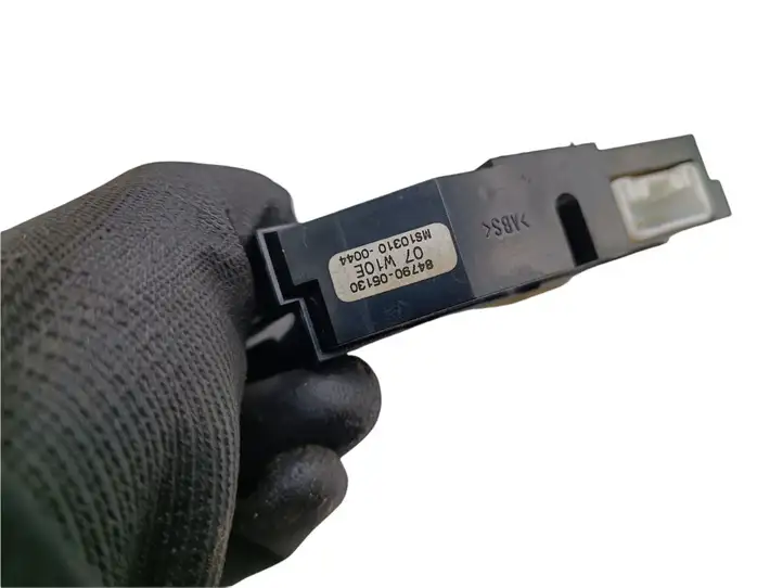 Toyota Avensis T250 (2006 - 2009) 8479005130 Кнопка обогрева стекла — фото 4