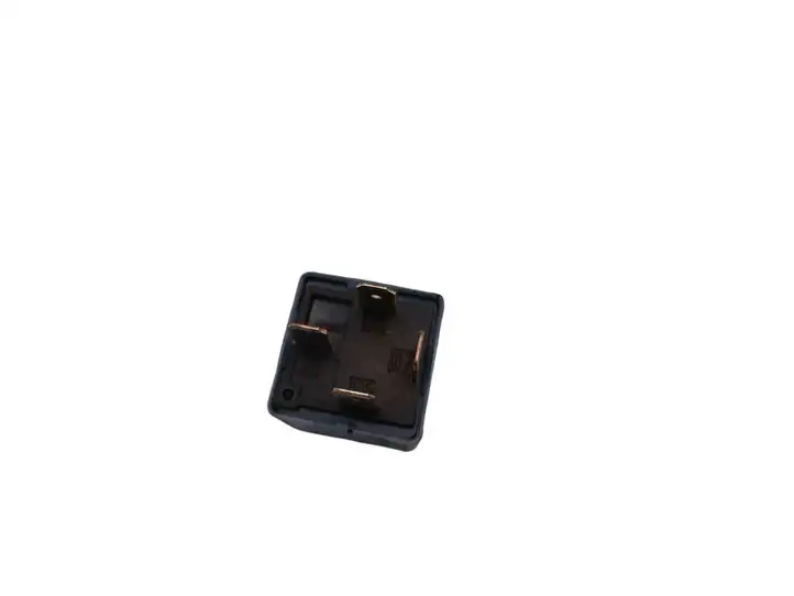 Audi A4 S4 B6 8E 8H (2000 - 2006) 373 Другое реле — фото 3