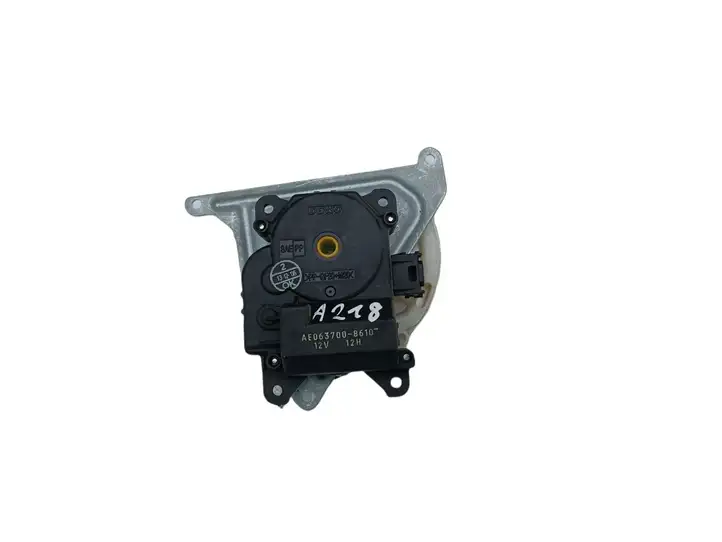 Toyota Avensis T250 (2006 - 2009) AE0637008610 Двигатель задвижки потока воздуха — фото 1