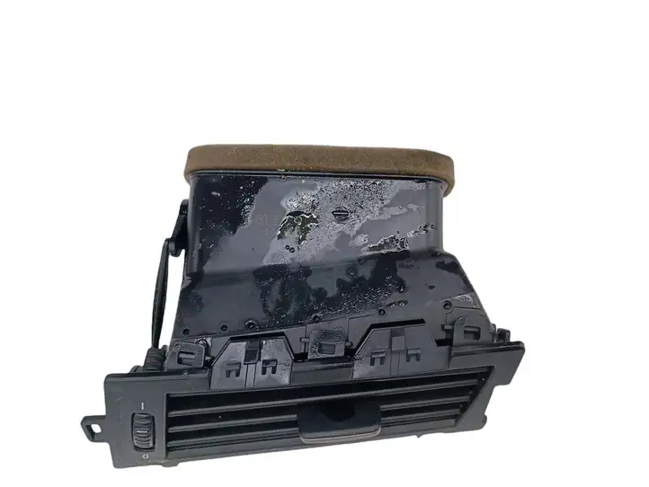 BMW 5 E60 E61 (2004 - 2010) 695362001 Боковой воздушный дефлектор — фото 2
