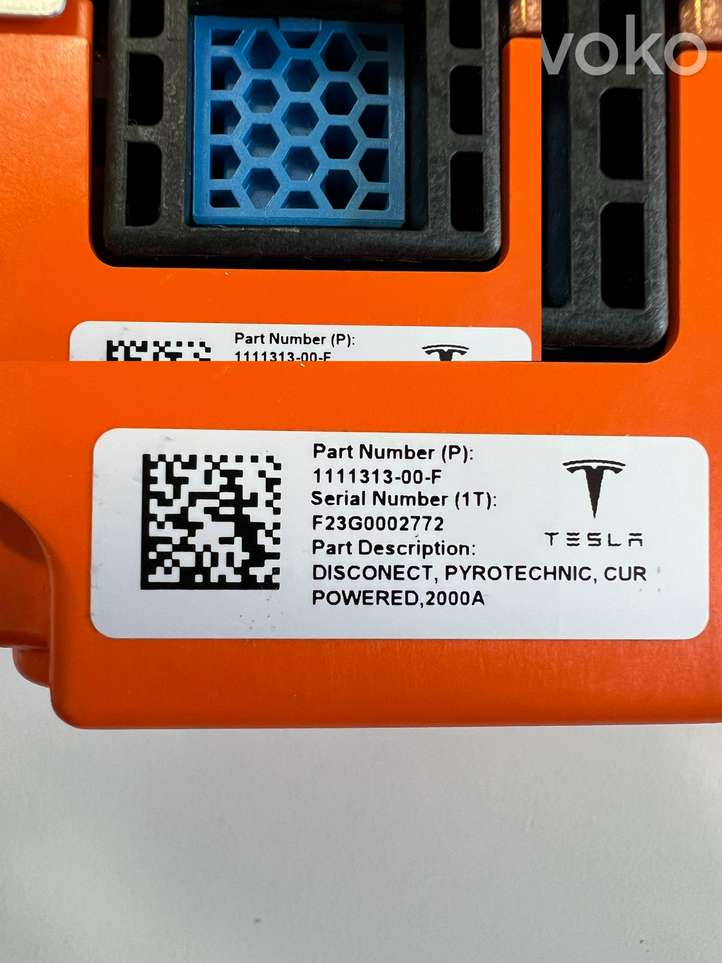 Tesla Model S (2016 - 2021)  111131300F Предохранитель