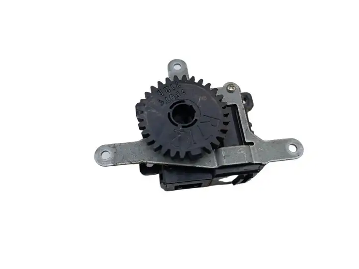 Toyota Auris 150 (2006 - 2012) 0638000920 Двигатель задвижки потока воздуха — фото 2