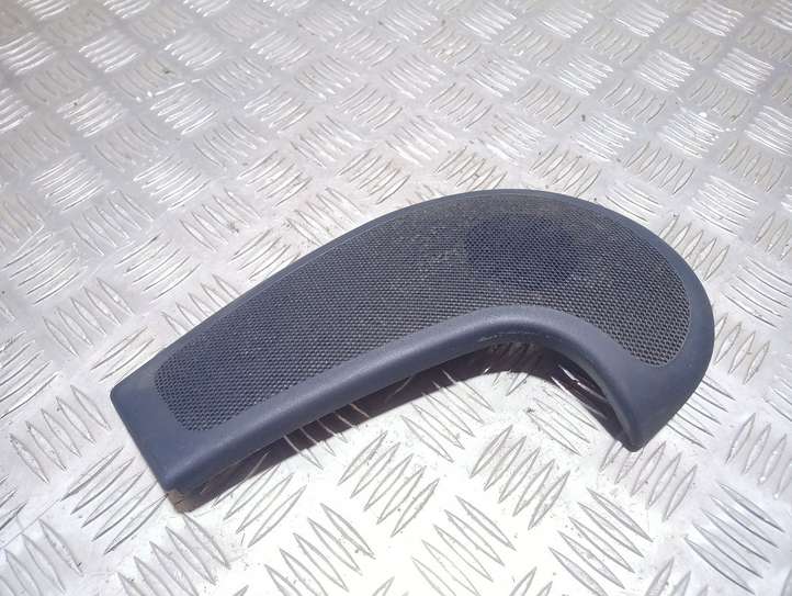 Renault Scenic I (1996 - 2003)  8200034252 Отделка бокового динамика