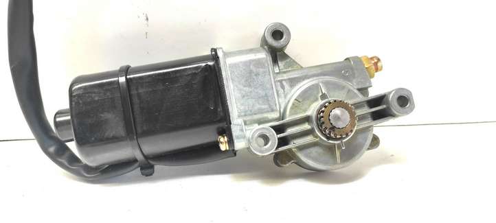 Land Rover Discovery (2004 - 2009)  44549790 Двигатель привода люка-крыши