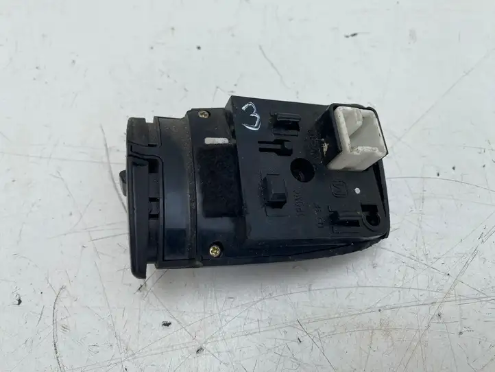 Toyota Avensis T220 (2000 - 2003) 8623020010 Кнопки на рулевом колесе — фото 7