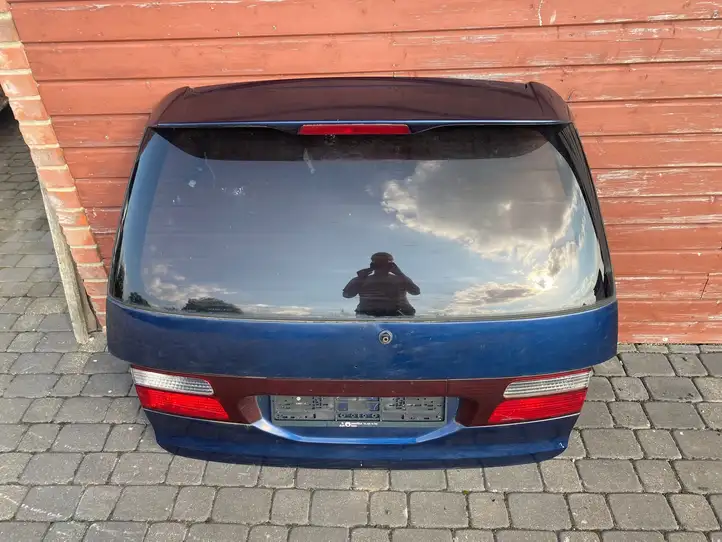 Toyota Previa (XR30, XR40) II (2000 - 2006) Крышка багажника — фото 1