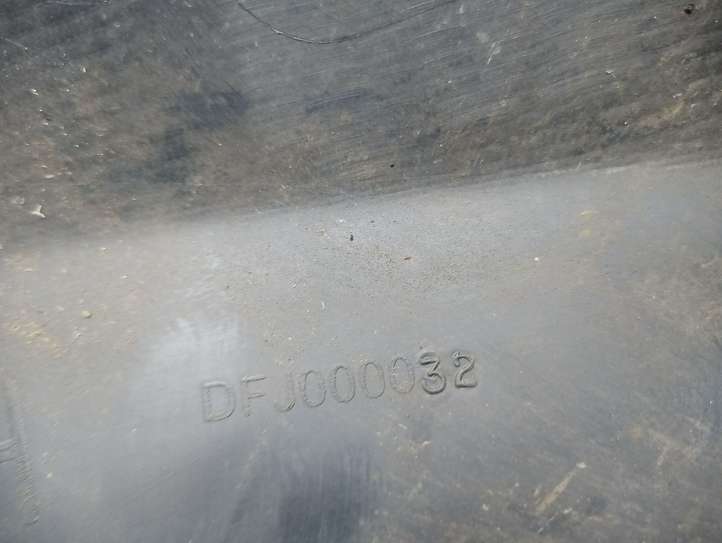 Land Rover Discovery (2004 - 2009)  DFJ000032 Защитная накладка арки