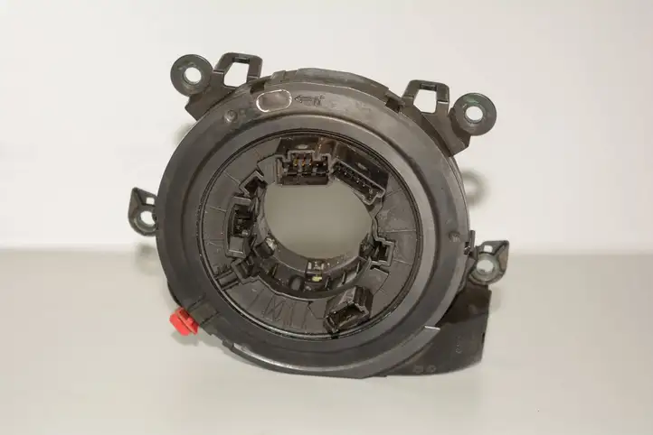 BMW 7 G11 G12 (2015 - 2022) 9383676 Контактное кольцо SRS — фото 1