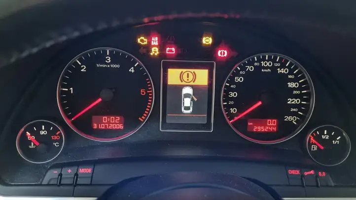 Audi A4 S4 B7 8E 8H (2004 - 2009) 03G906018AQ Комплект системы зажигания — фото 4