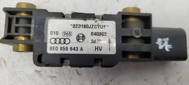 Audi A4 S4 B6 8E 8H (2000 - 2006) 8E0959643A Датчик удара SRS — фото 3