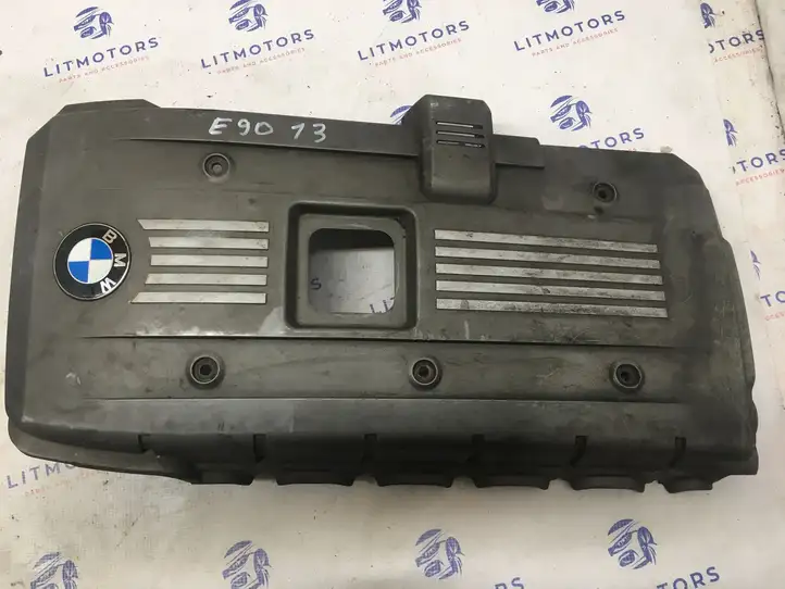 BMW 3 E90 E91 (2005 - 2012) 11127531324 Крышка двигателя декоративная — фото 1