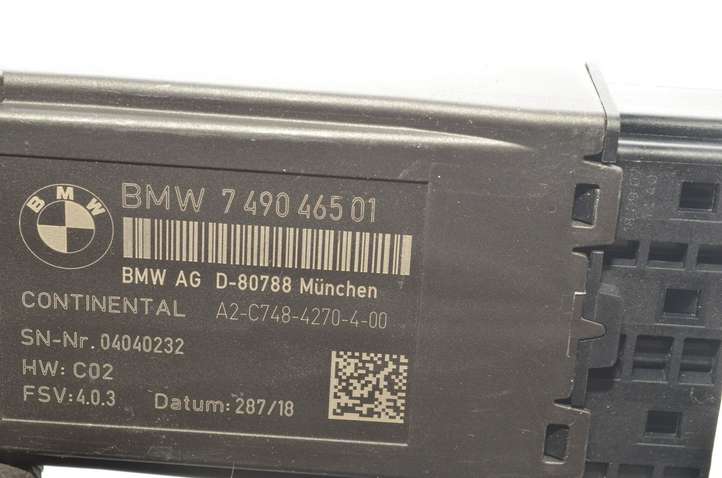 BMW X7 G07 (2018 - )  7490465 Реле обогрева