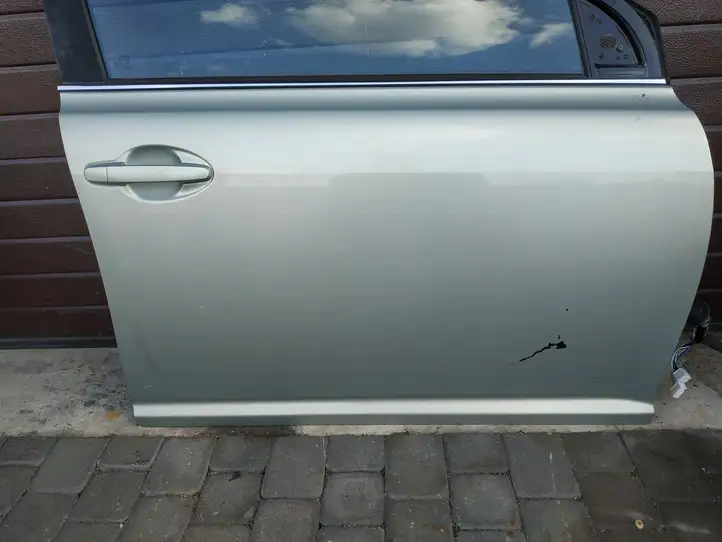 Toyota Avensis T250 (2003 - 2006) Дверь — фото 9