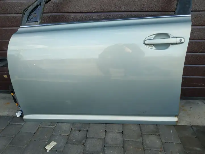 Toyota Avensis T250 (2003 - 2006) Дверь — фото 4