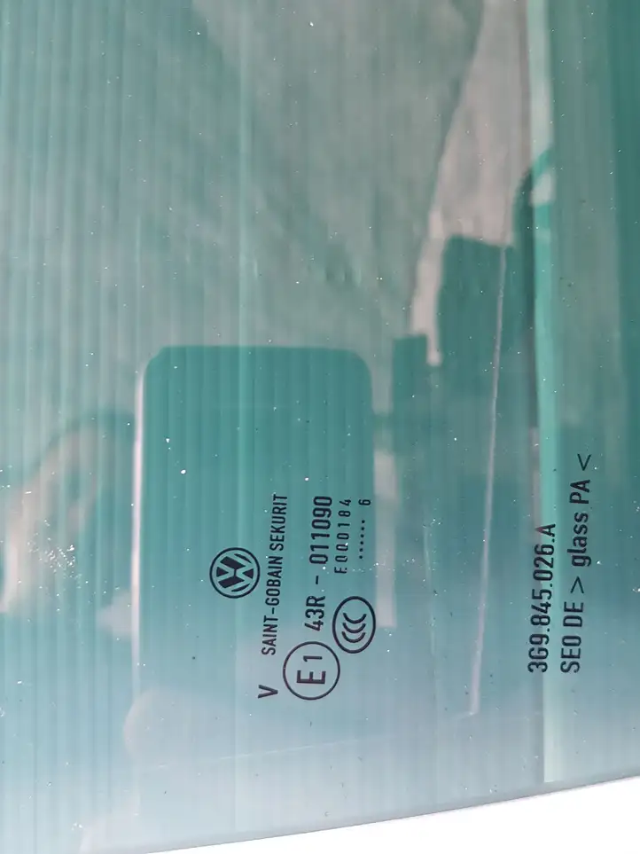Volkswagen PASSAT B8 (2015 - ) 3G9845026A Стекло задней двери — фото 3