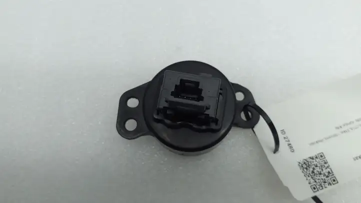 Toyota Aygo AB40 (2014 - 2018) 15B424 Включатель аварийных фонарей — фото 4