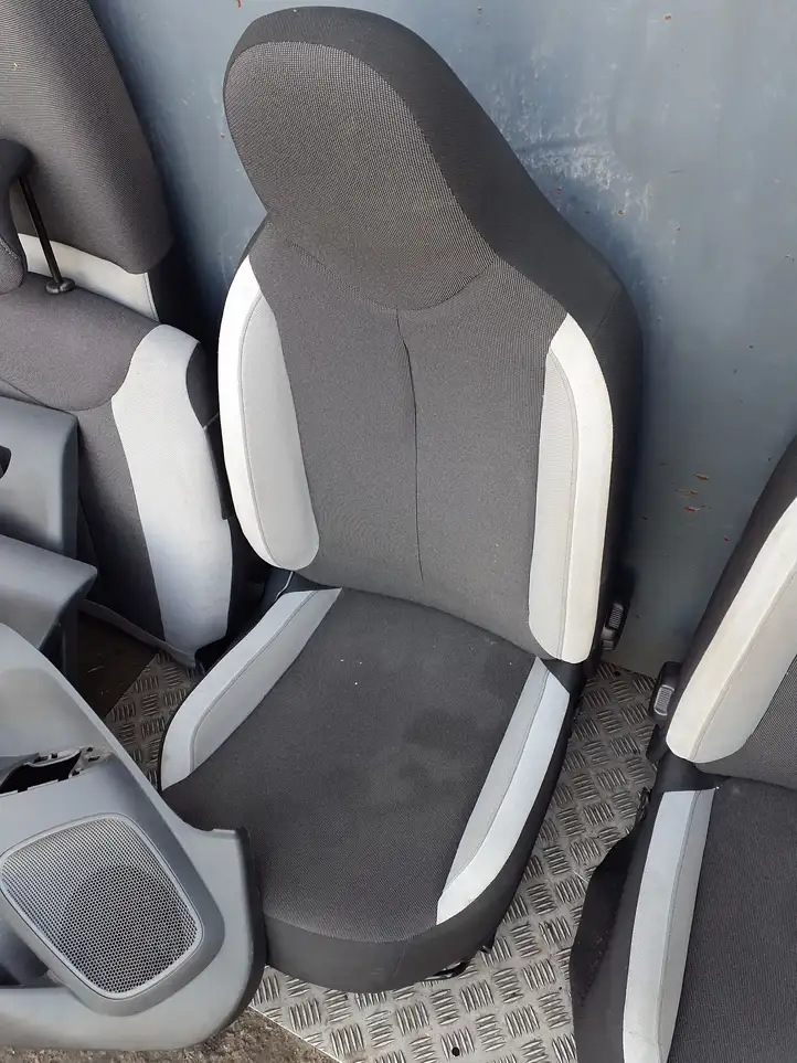 Toyota Aygo AB40 (2014 - 2018) Комплект отделки дверей — фото 6
