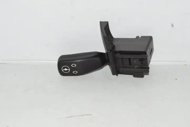BMW 5 E39 (1996 - 2003) 8373901 Регулировка рулевой колонки — фото 1