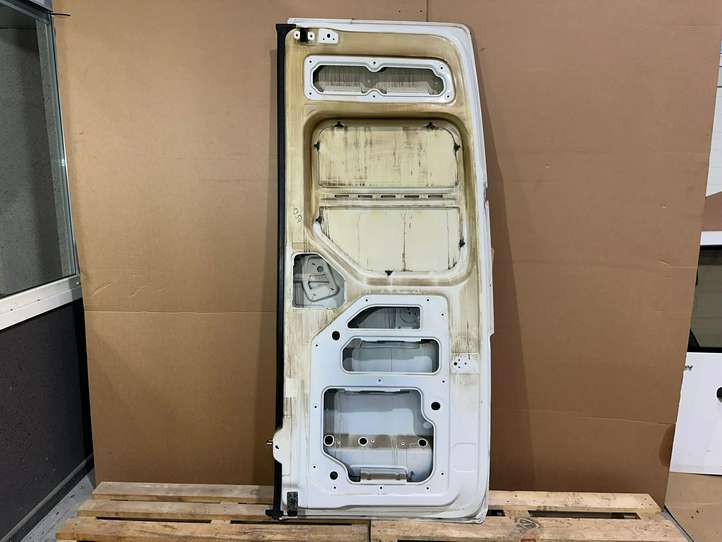Volkswagen Crafter (2016 - )   Боковые раздвижные двери