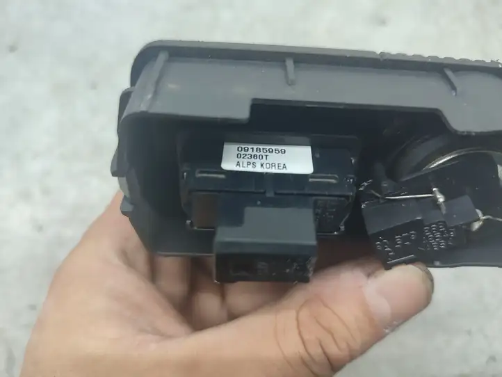Opel Signum (2002 - 2008) 09185959 Блок кнопок стеклоподъемников — фото 3