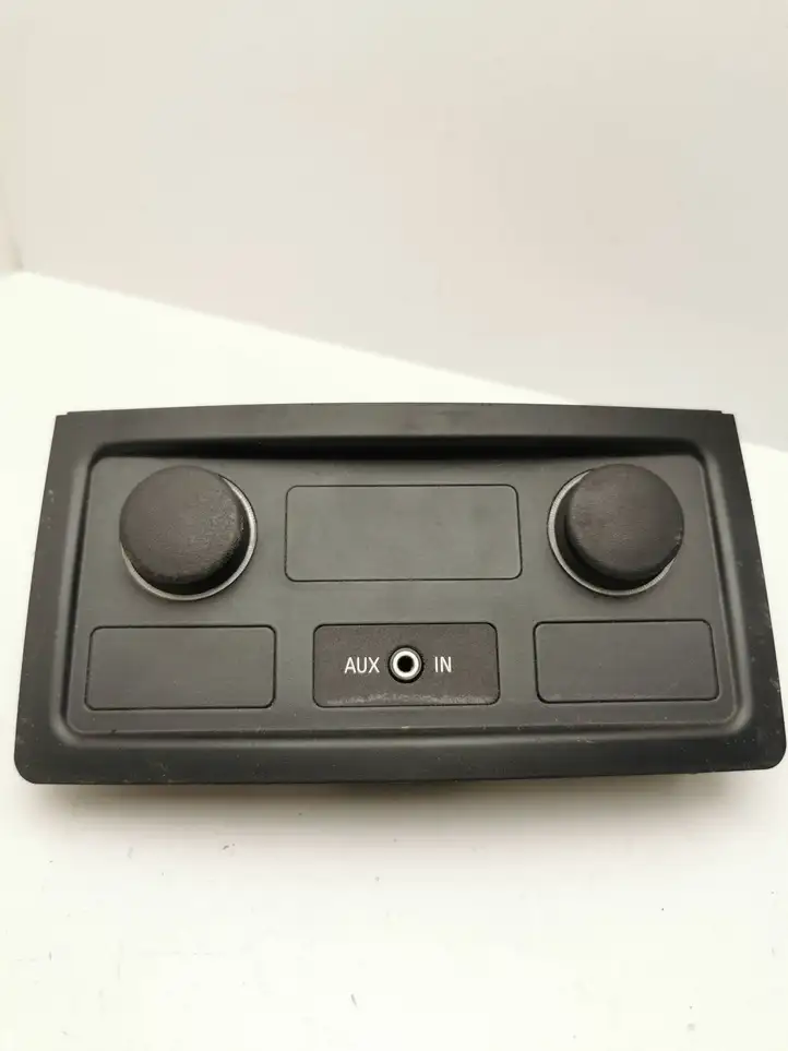 BMW 5 E60 E61 (2004 - 2010) 7034100 Накладка заднего прикуривателя — фото 1