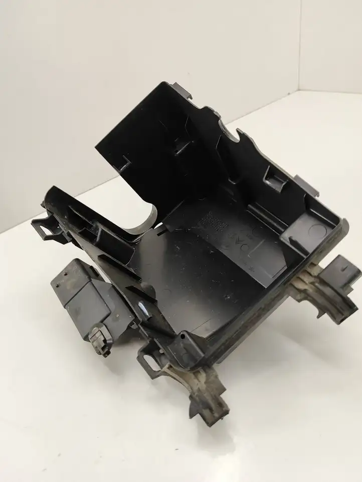 Peugeot 5008 II (2017 - 2020) 9804681980 Блок предохранителей (комплект) — фото 2