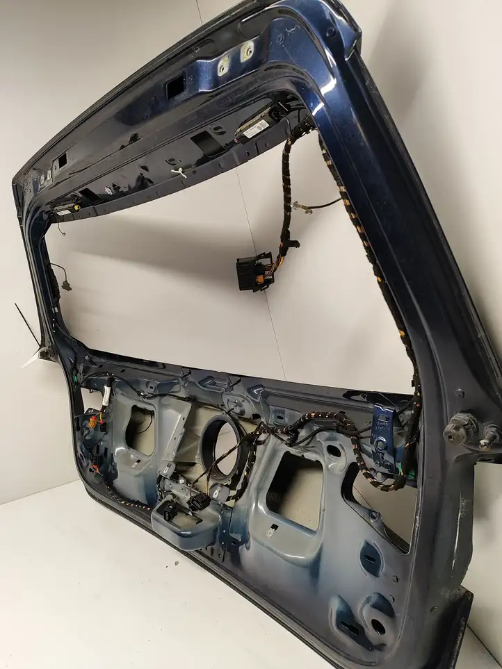Volkswagen Golf VII (2013 - 2019) Крышка багажника — фото 13