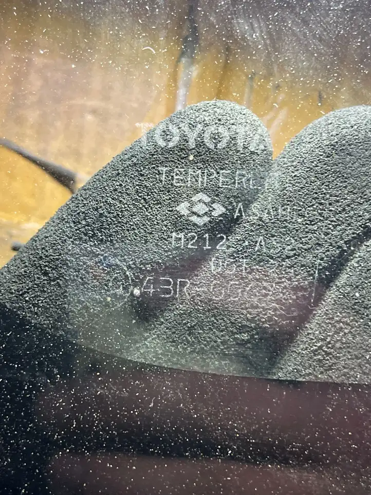 Toyota Yaris Verso (1999 - 2005) Заднее боковое стекло — фото 2