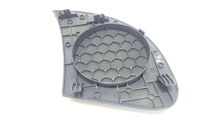 Toyota Yaris (2003 - 2005)  554720D020 Отделка бокового динамика