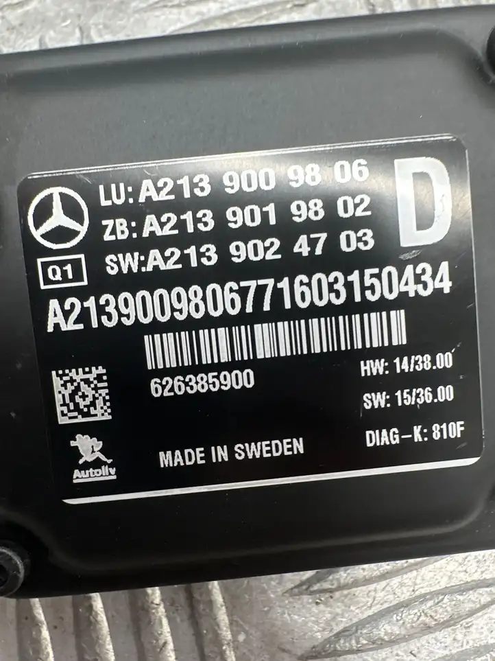 Mercedes-Benz E W213 (2016 - ) A2139009806 Камера в лобовом стекле — фото 3