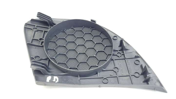 Toyota Yaris (2003 - 2005)  554730D020 Отделка бокового динамика