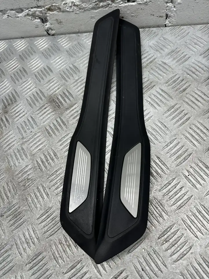 BMW 3 F30 F35 F31 (2012 - 2018) 8051037 Внутренняя обшивка порога (комплект) — фото 3