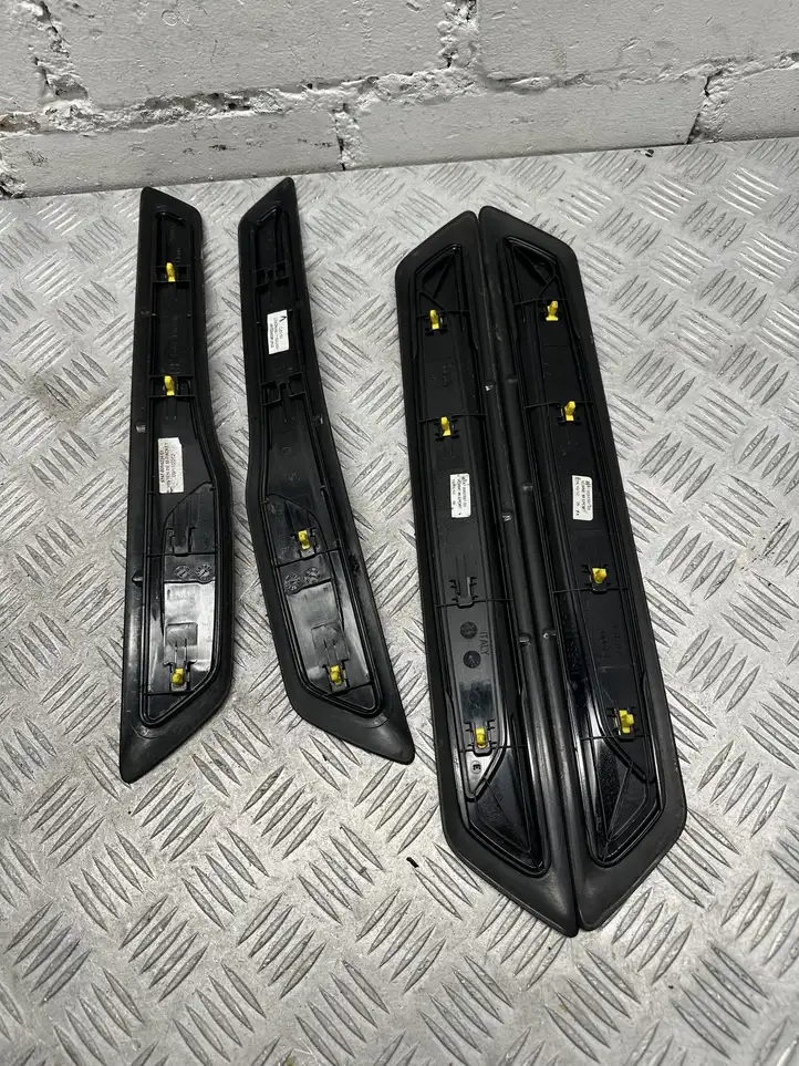 BMW 3 F30 F35 F31 (2012 - 2018) 8051037 Внутренняя обшивка порога (комплект) — фото 4