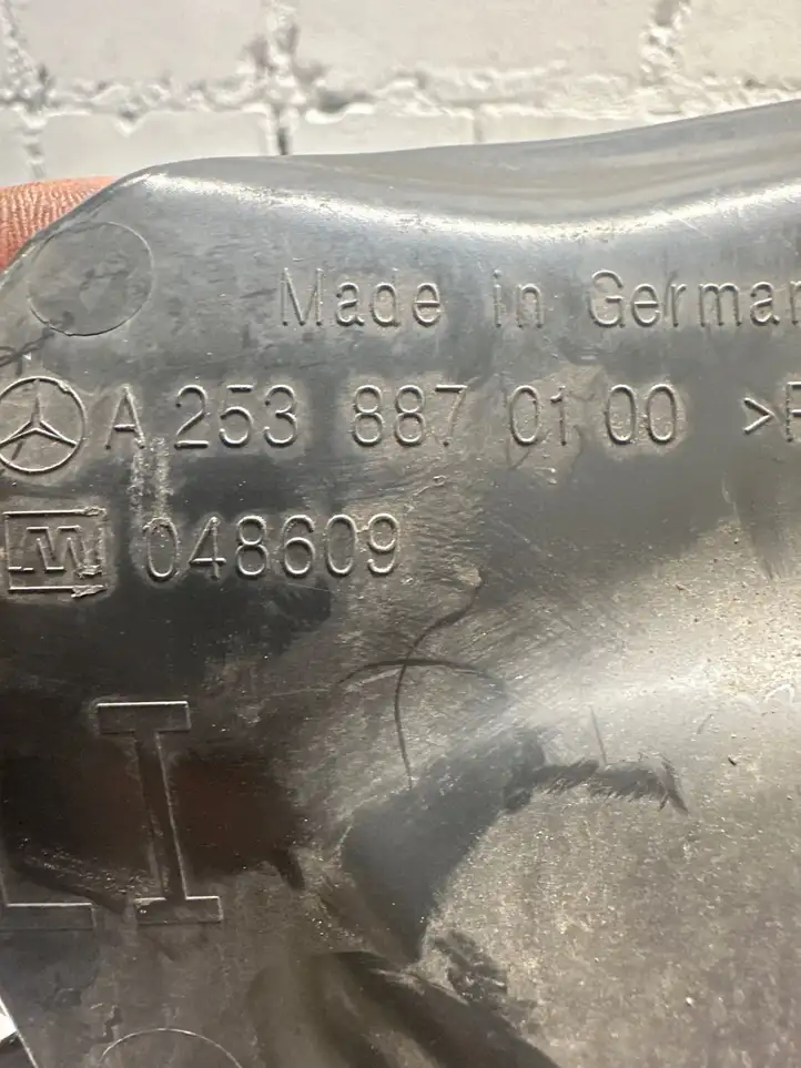 Mercedes-Benz GLC X253/C253 (2015 - ) A2538870100 Дефлектор воздуха — фото 3