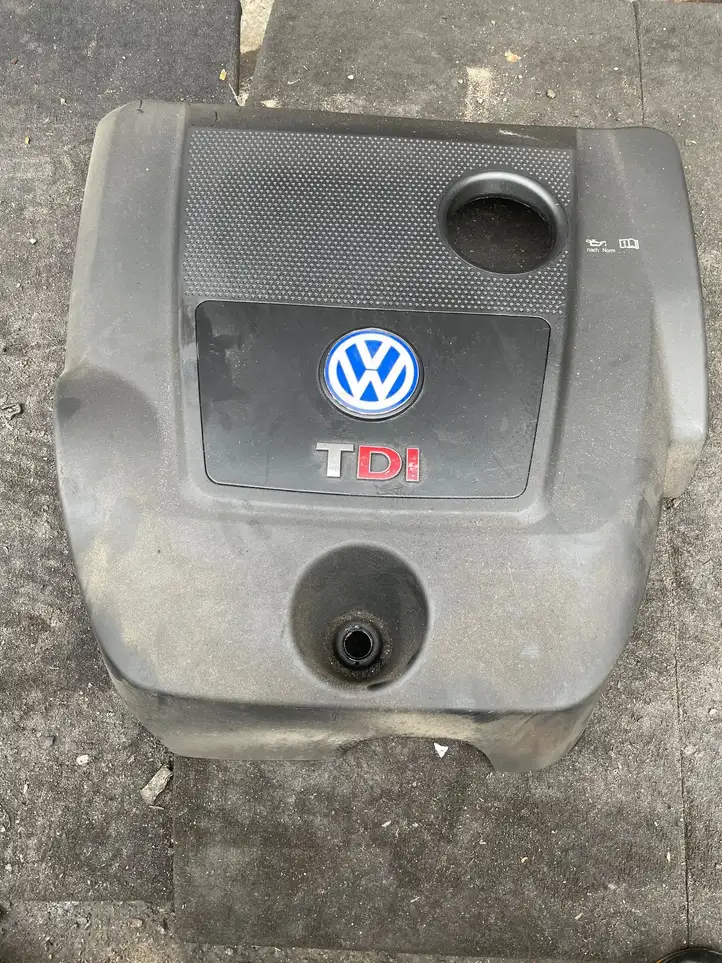 Volkswagen Golf IV (1998 - 2005) 013209 Крышка двигателя декоративная — фото 1